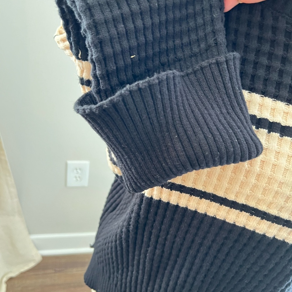 Black and Cream Striped Women's Sweater - Picture 5 of 7